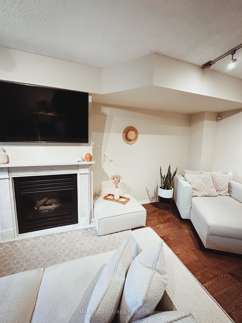 119 - 208 Niagara St, Toronto, M6J 3W5 | Image 2