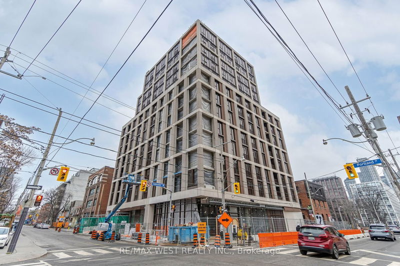 home for lease on 303-123 Portland Street