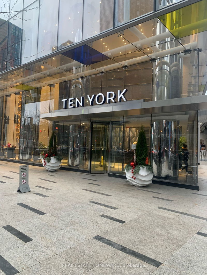 home for lease on 2706-10 York Street