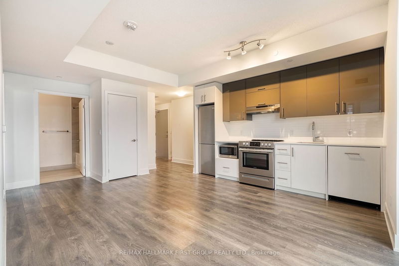 Unit 1015 — 188 Fairview Mall Dr, Toronto - Don Valley Village image-0-0