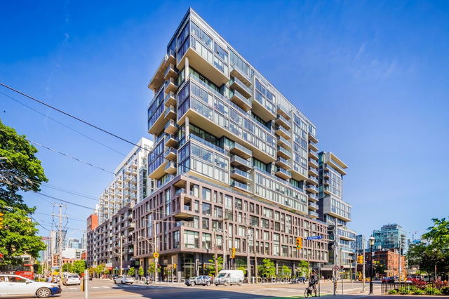 714 - 111 Bathurst Street