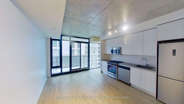 714 - 111 Bathurst Street