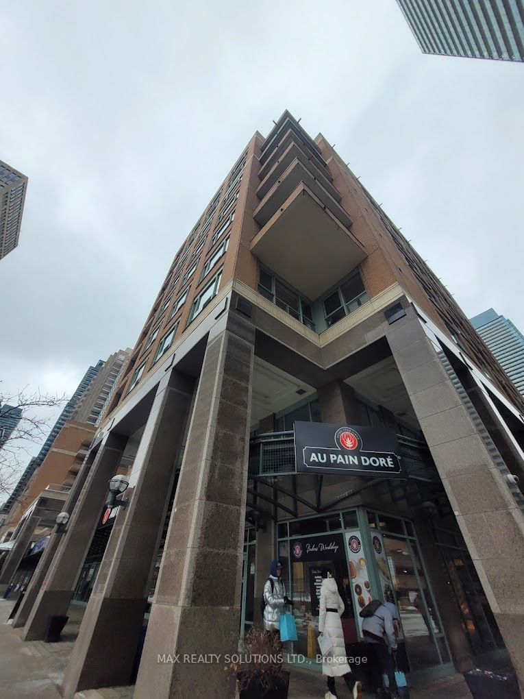 9 - 879 Bay St, Toronto, M5S 3K6 | Image 2