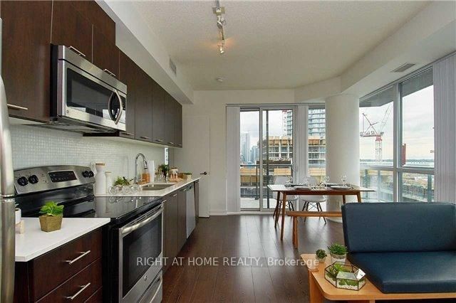 1610 - 20 Bruyeres Mews, Toronto, M5V 0G8 | Image 3