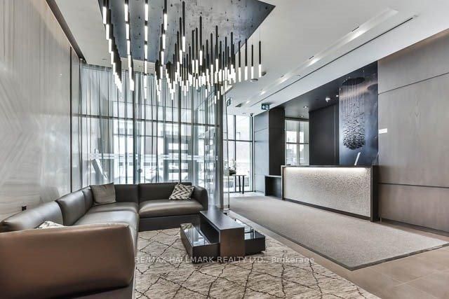 808 - 200 Sackville St, Toronto, M5A 3H1 | Image 2