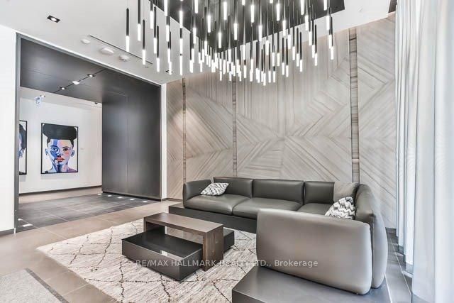 808 - 200 Sackville St, Toronto, M5A 3H1 | Image 3