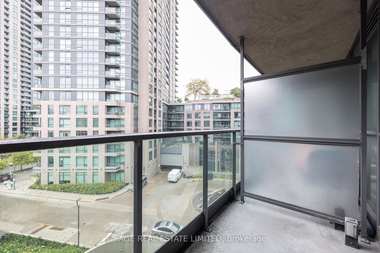 Listing Image 13