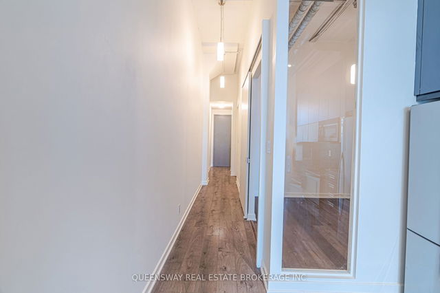 427 - 380 Macpherson Avenue