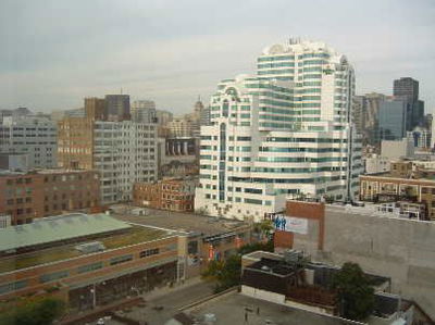 Unit 909 — 393 King St, Toronto - Waterfront Communities C1 image-0-3