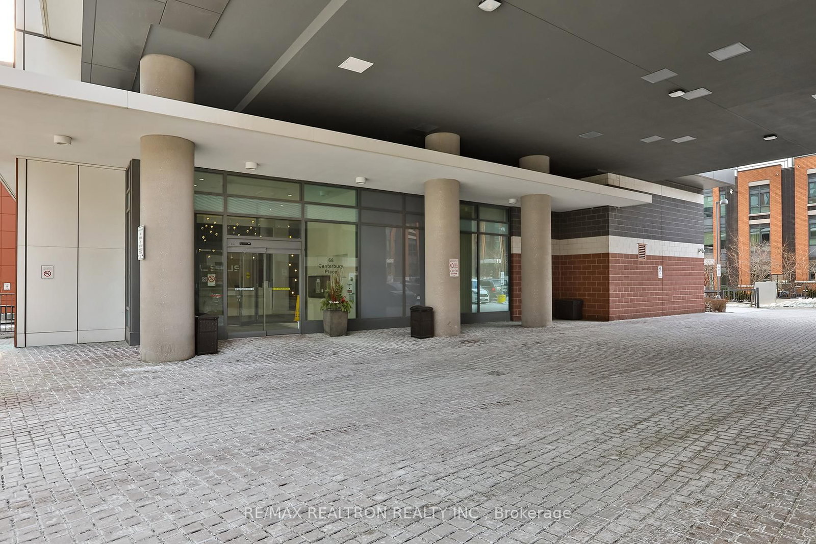 Listing Image 15
