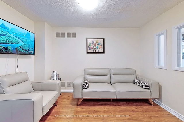 3 Robert Hicks Drive