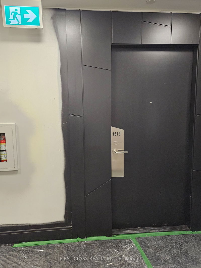 Room1