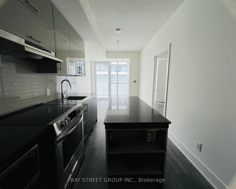 1016 - 188 Fairview Mall Dr, Toronto, M2J 4T1 | Image 2