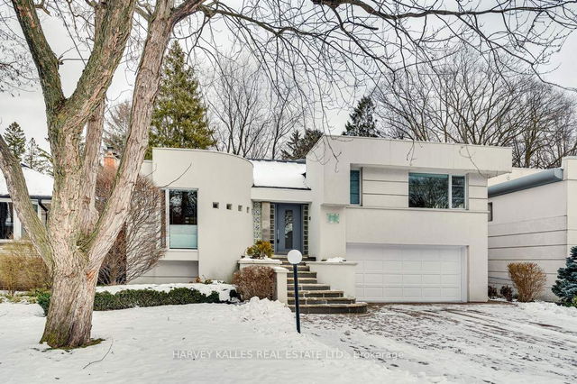 11 Saguenay Avenue