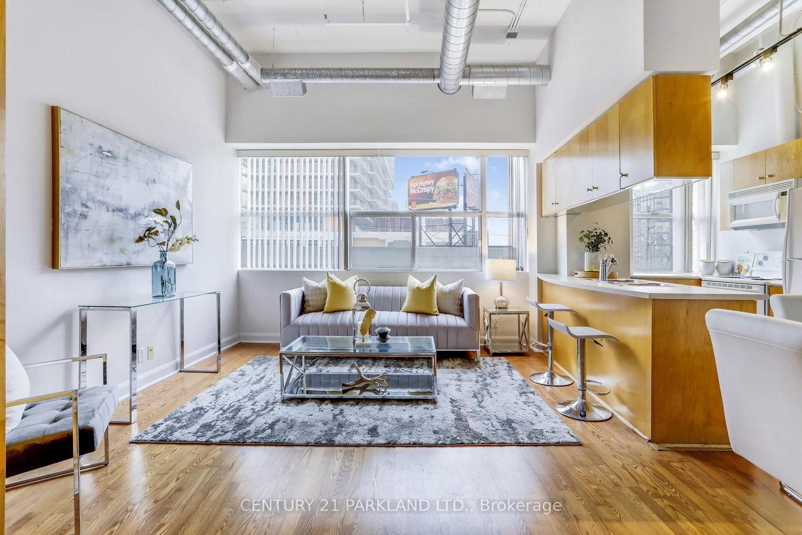Listing Image 7