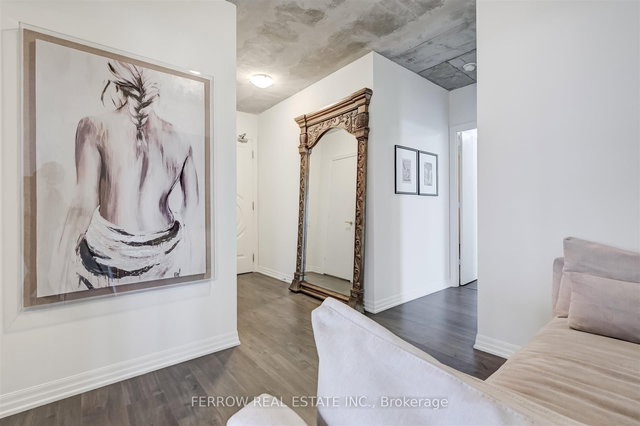 4005 - 88 Blue Jays Way