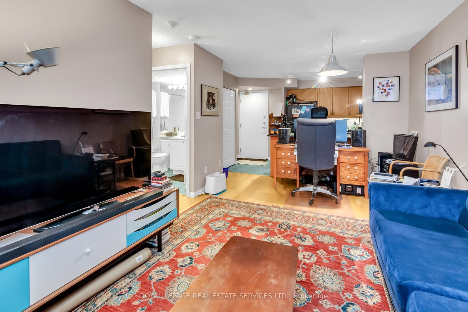 Listing Image 16