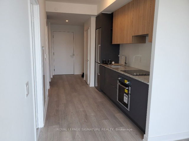 1209 - 120 Parliament Street W