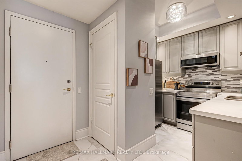 2529 - 15 Northtown Way, Toronto, M2N 7A2 | Image 2