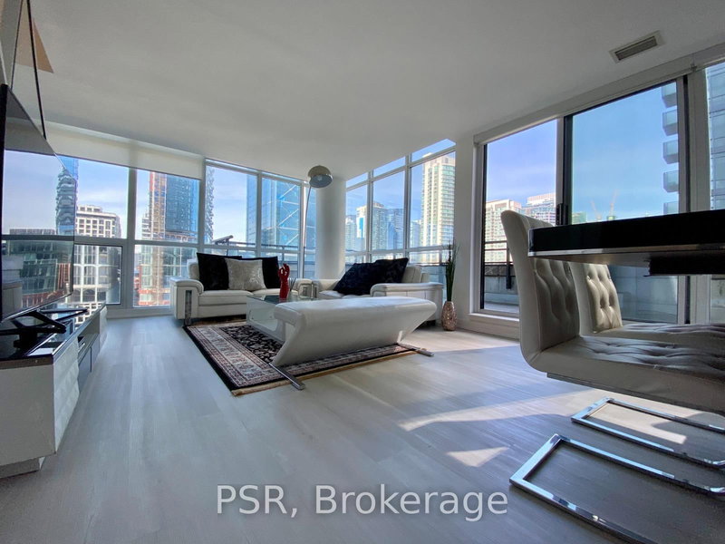 815 - 8 Telegram Mews, Toronto, M5V 3Z5 | Image 3