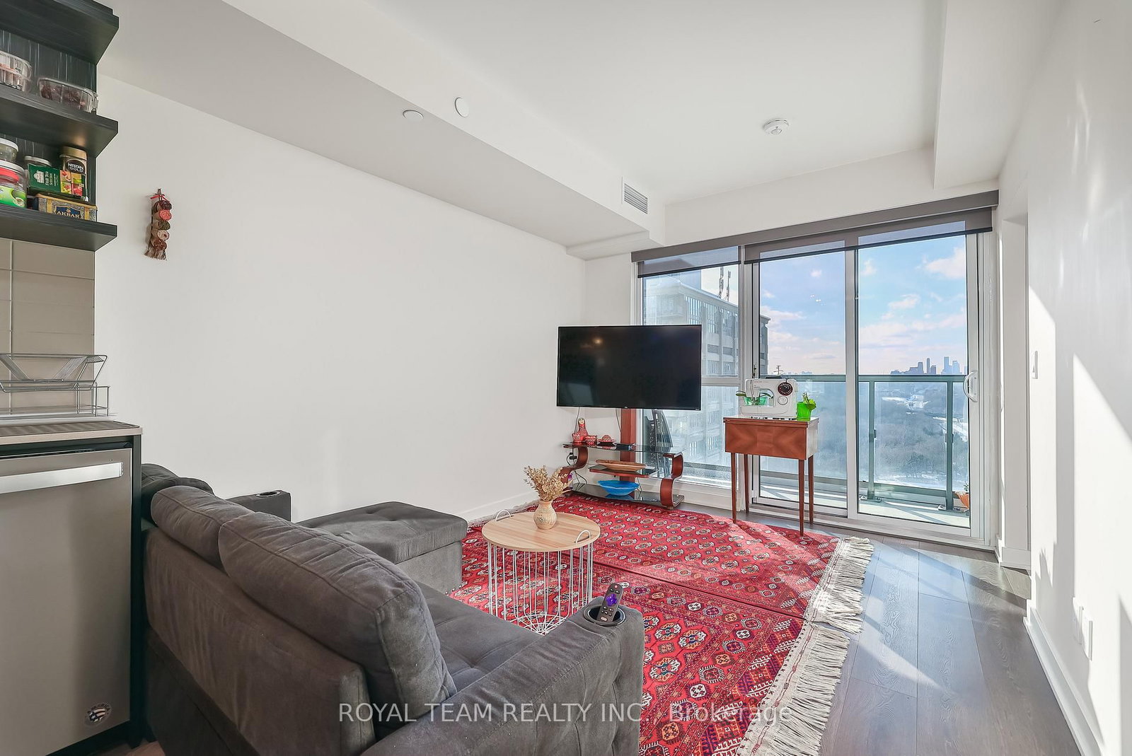 Listing Image 15