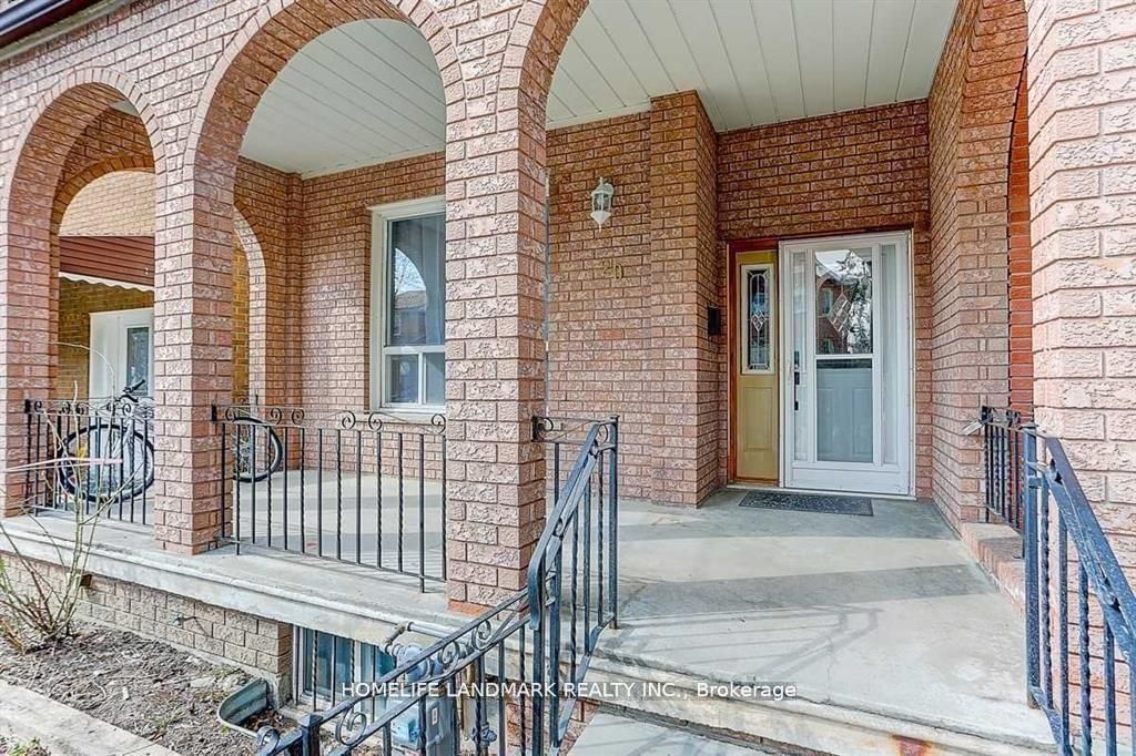 Semi-Detached House for sale at 20 Grove Avenue, Toronto, Trinity-Bellwoods, M6J 3B6 - MLS: C8030178