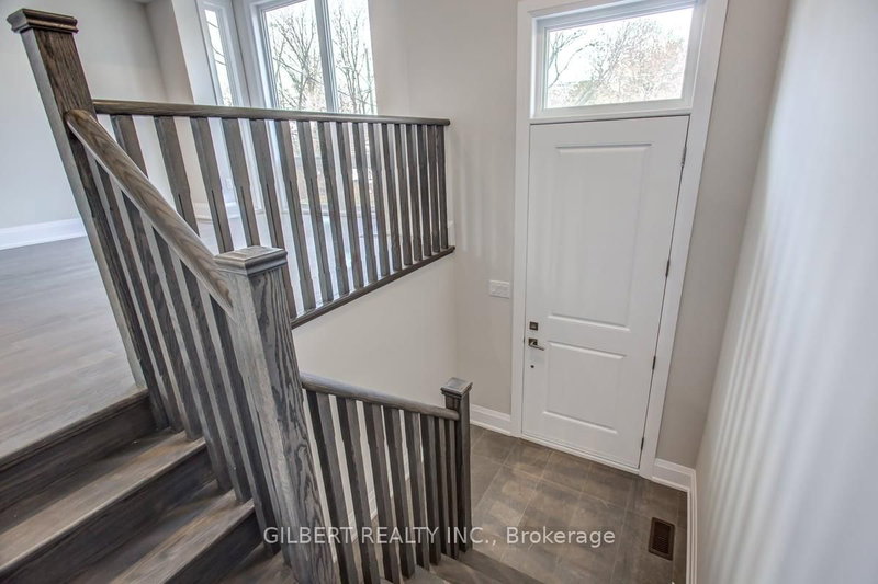 35B Marquette Ave, Toronto, M6A 1X8 | Image 2