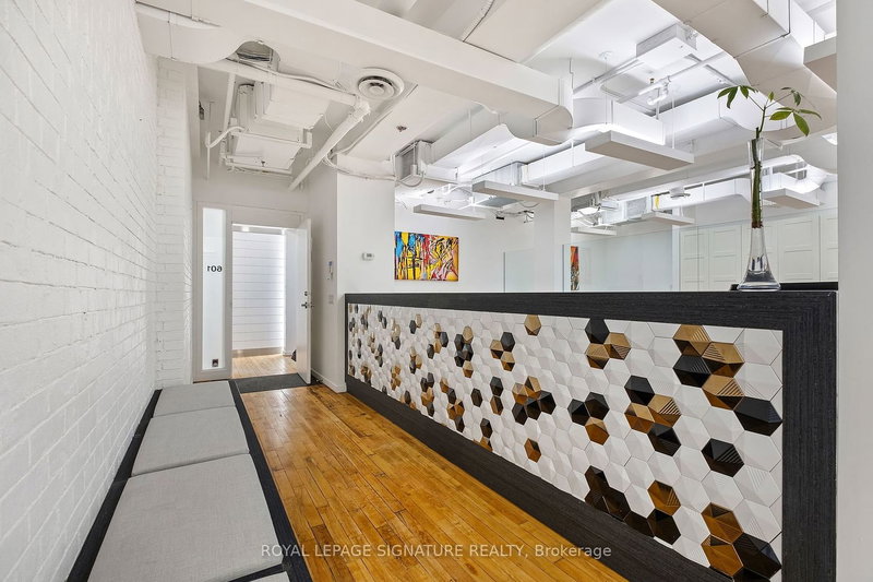 601 - 460 Richmond St W, Toronto, M5V 1Y1 | Image 2