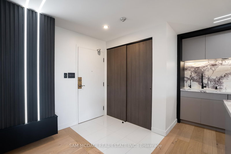 304 - 5444 Yonge St, Toronto, M2N 6J4 | Image 3