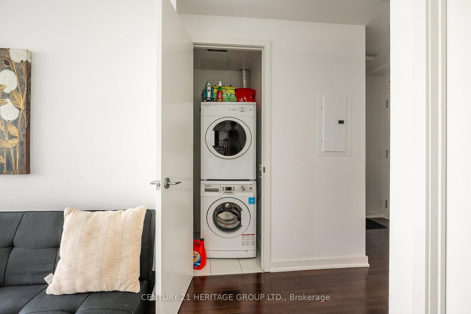 Listing Image 11