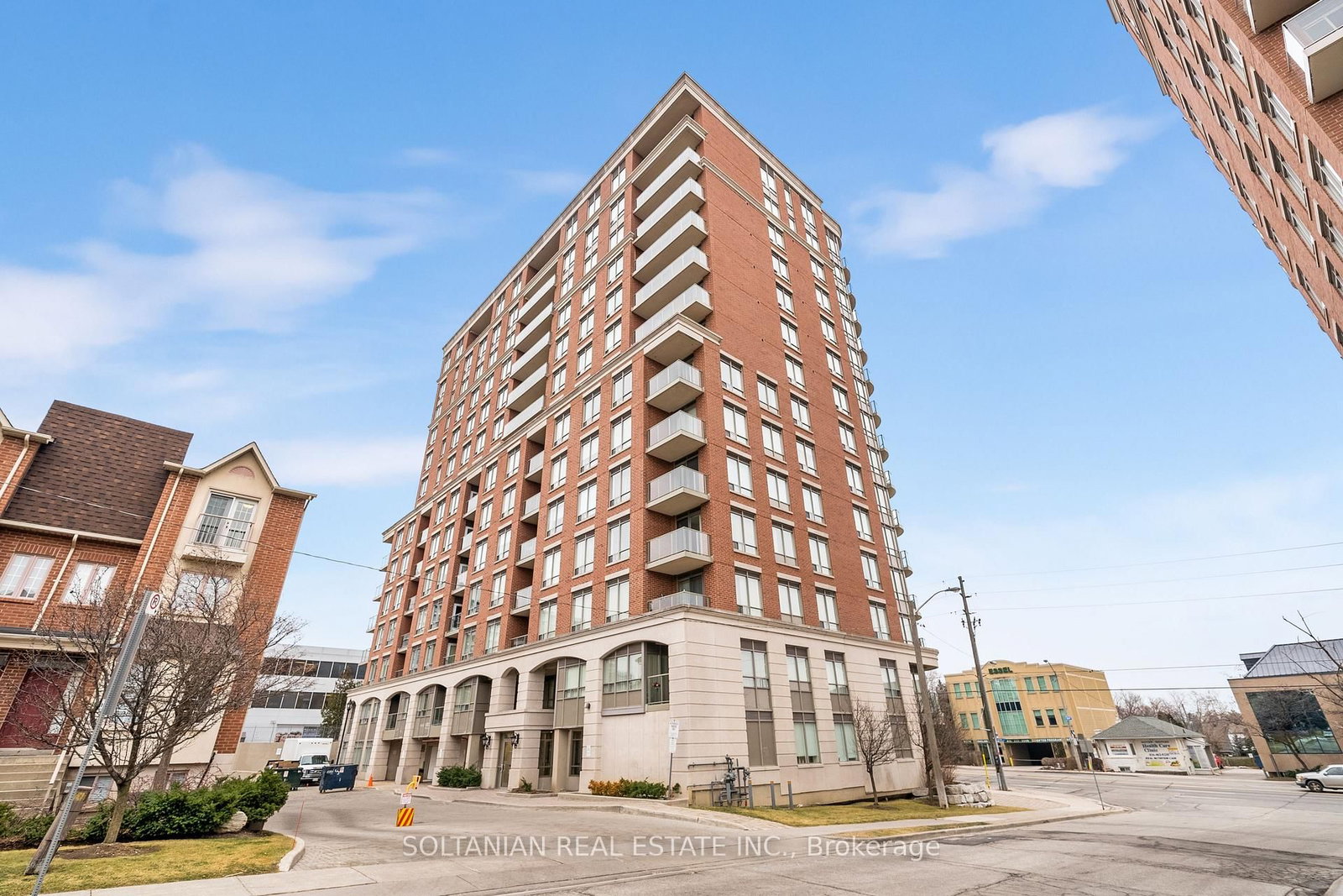 Listing Image 7