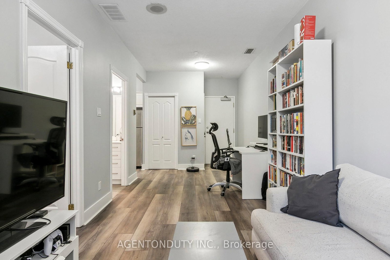 Listing Image 22