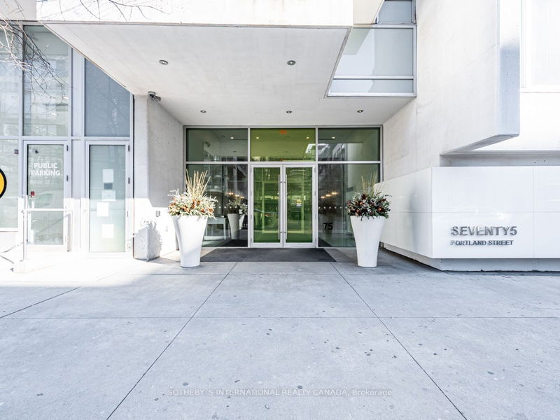 home for lease on 402-75 Portland Street