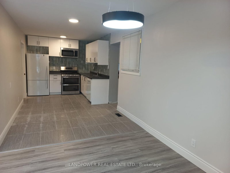 8 Clareville Cres, Toronto, M2J 2C1 | Image 2