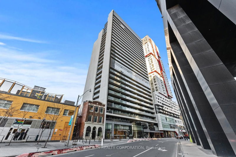 home for lease on 2603-330 Richmond Street W