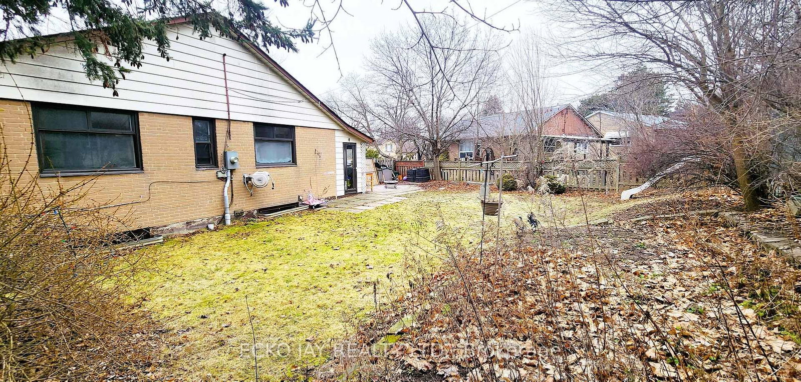 Listing Image 19