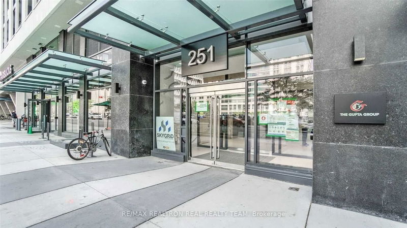 home for lease on 705-251 Jarvis Street E
