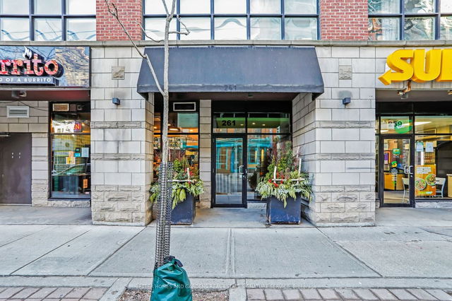 303 - 261 King Street