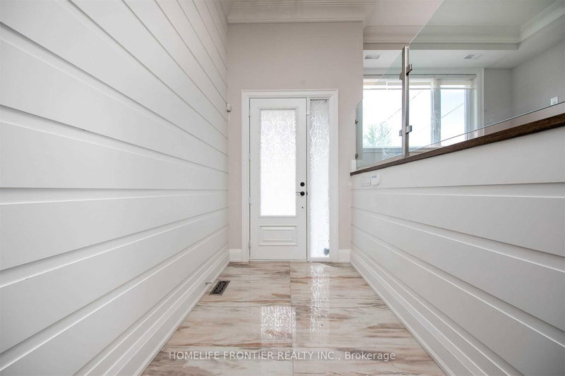 82 Cameron Ave, Toronto, M2N 1E2 | Image 3