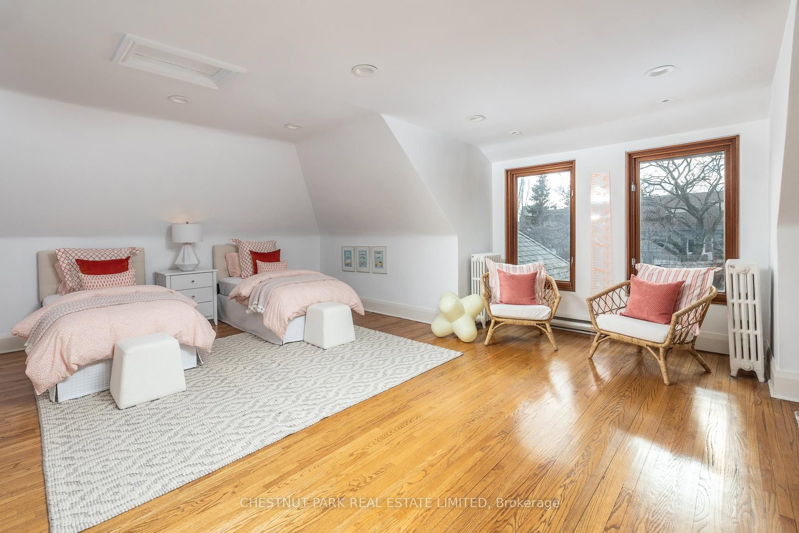 Listing Image 27