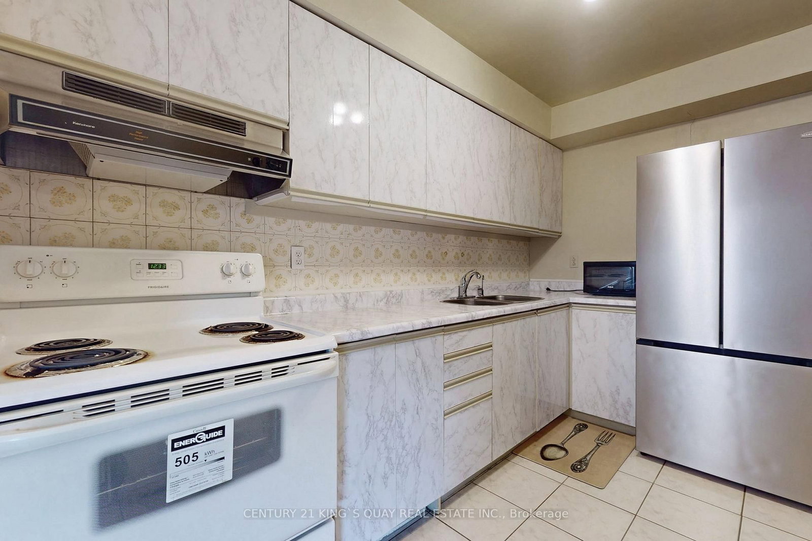 Listing Image 8