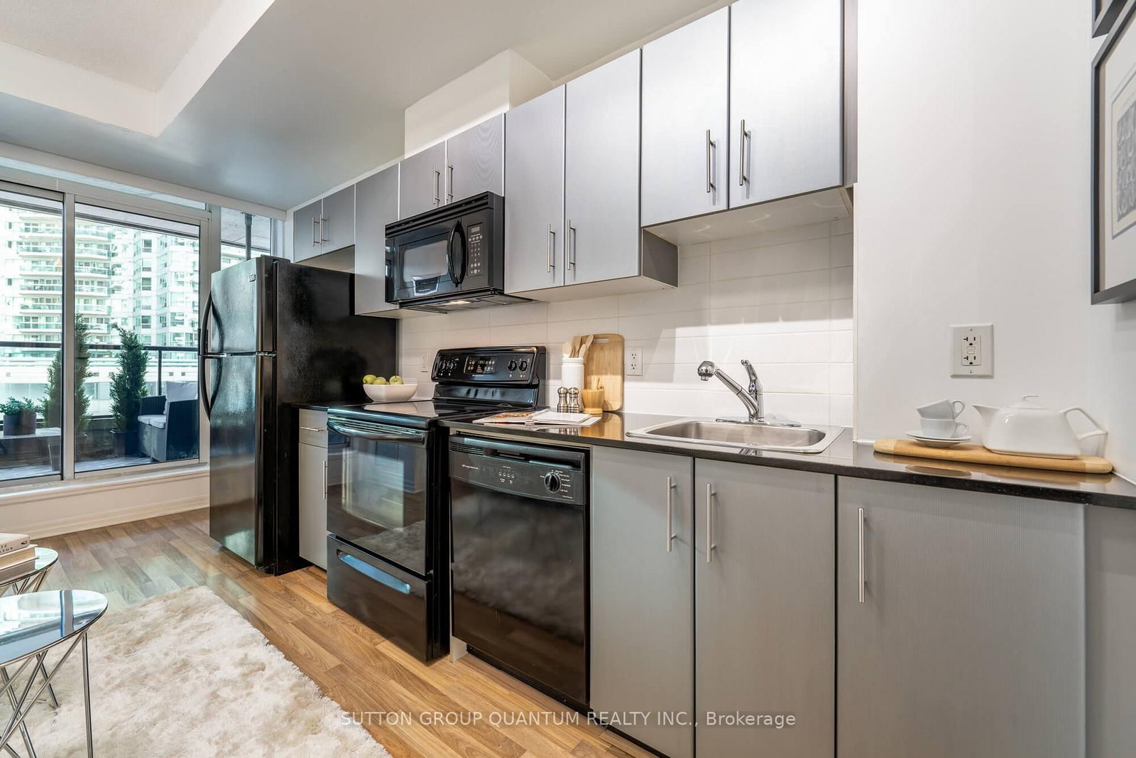 Listing Image 8