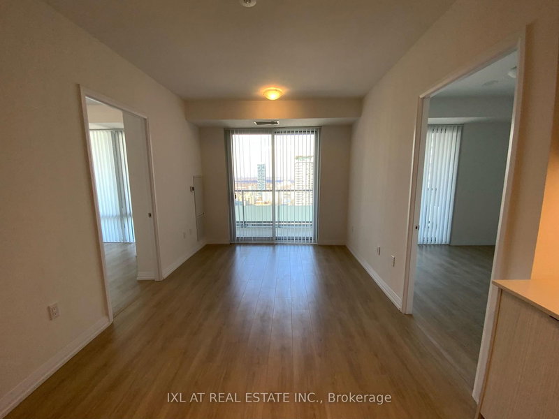 2618 - 50 Dunfield Ave, Toronto, M4S 3A4 | Image 2