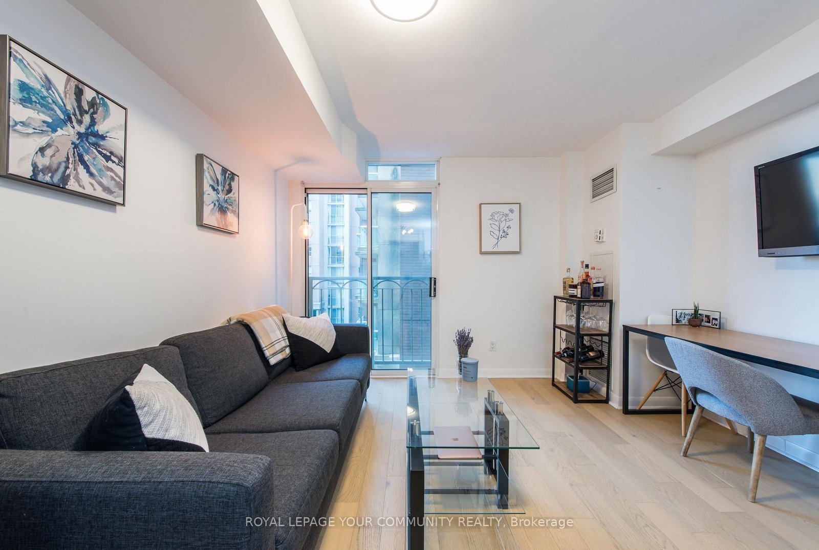 Listing Image 22