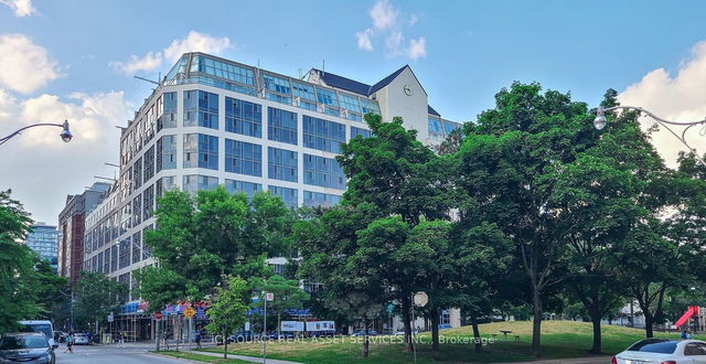 532 - 222 The Esplanade