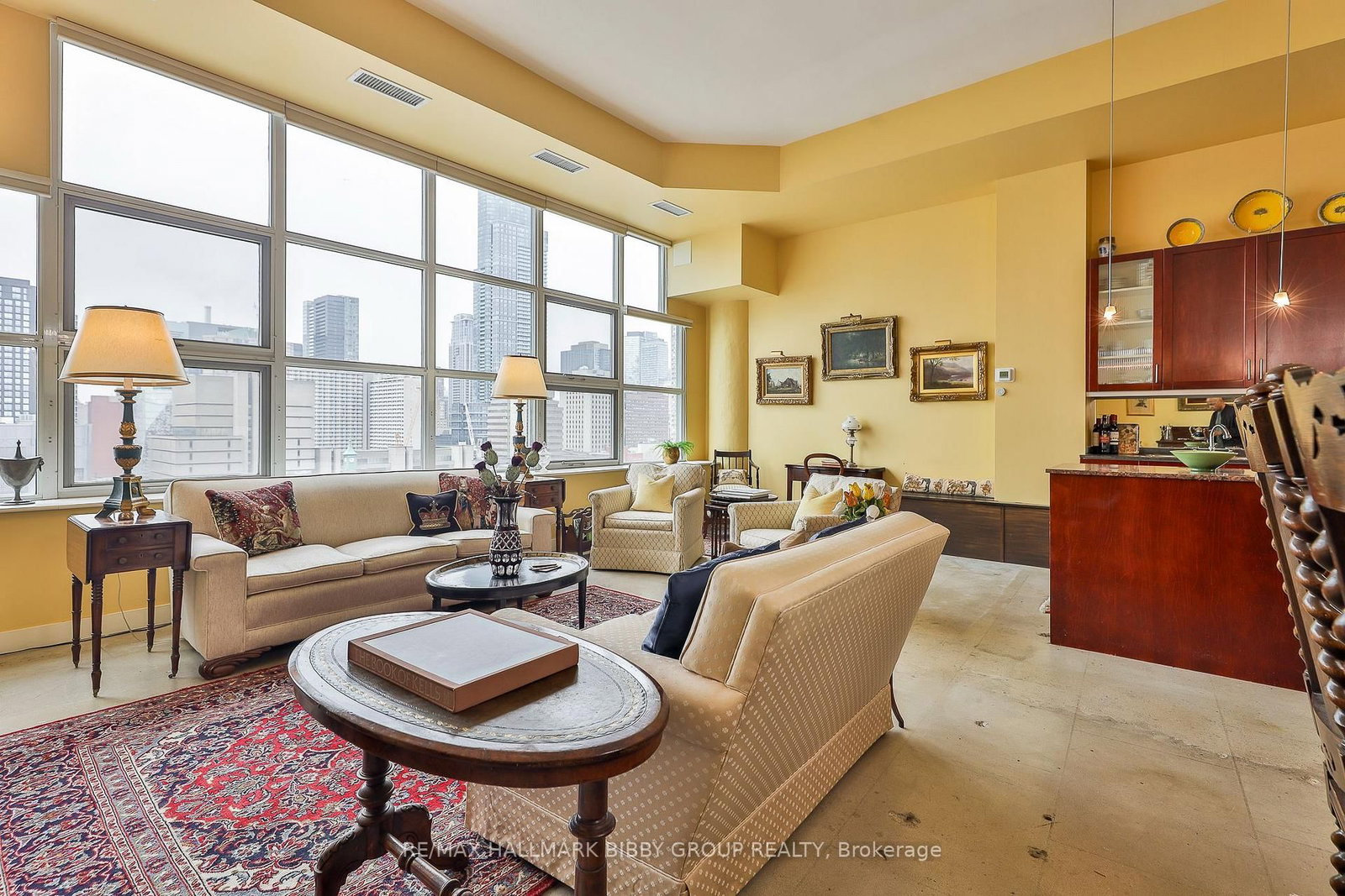 Listing Image 10