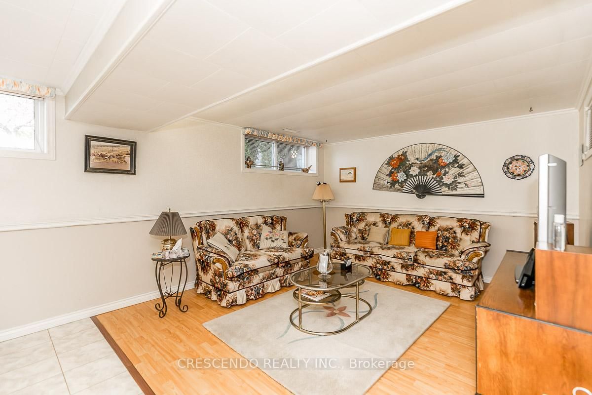 Listing Image 25