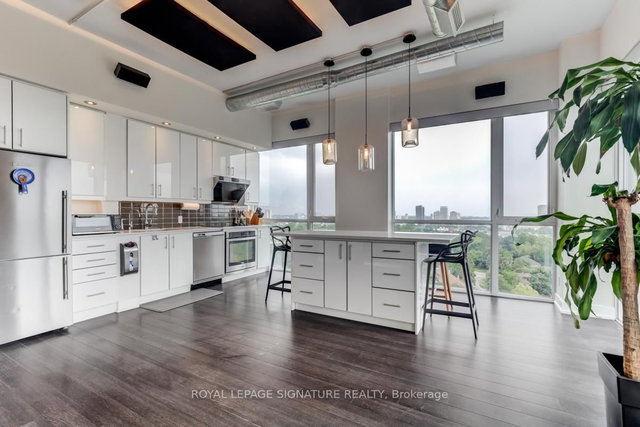 1210 - 75 The Donway W