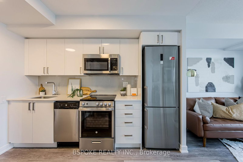 1102 - 38 Monte Kwinter Crt, Toronto, M3H 0E2 | Image 3