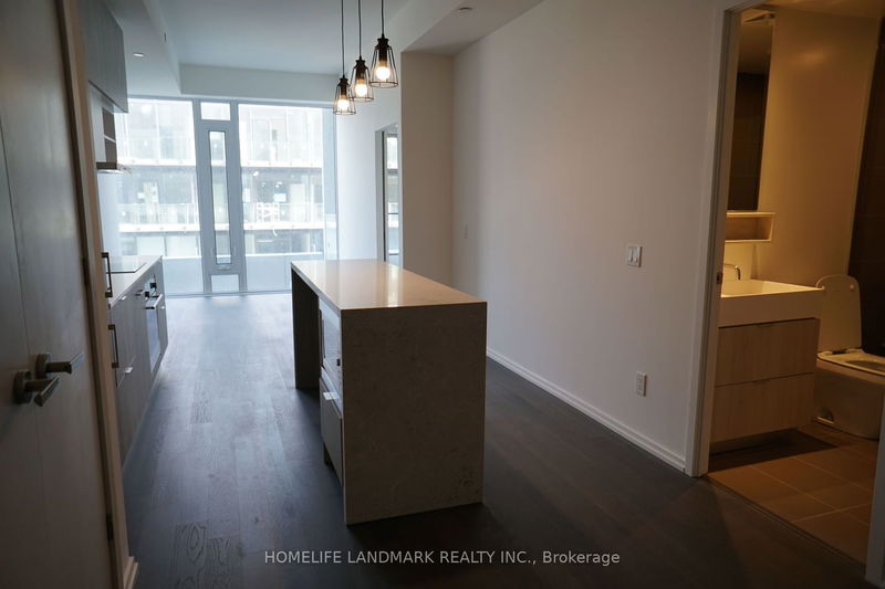 home for lease on 1602-5 Soudan Avenue